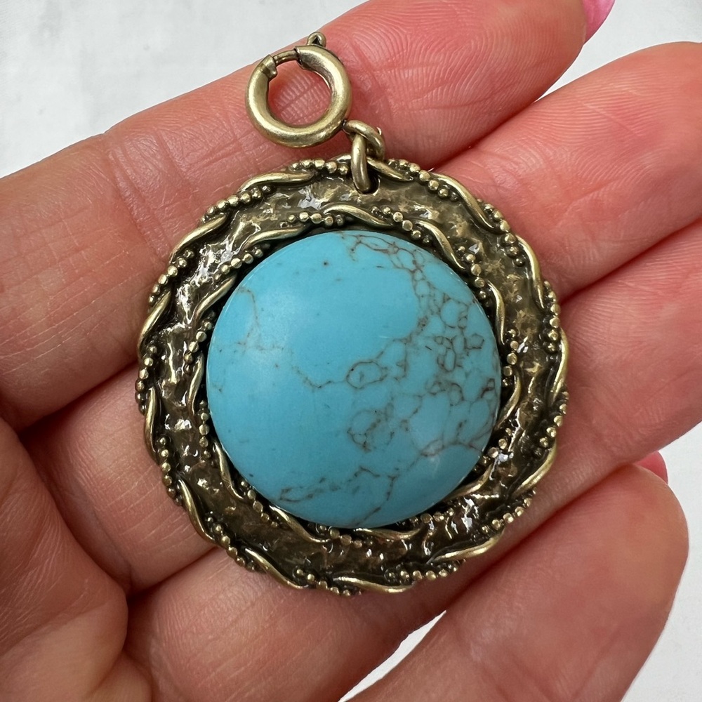 Turquoise pendant with spring clasp bronze metal antique style